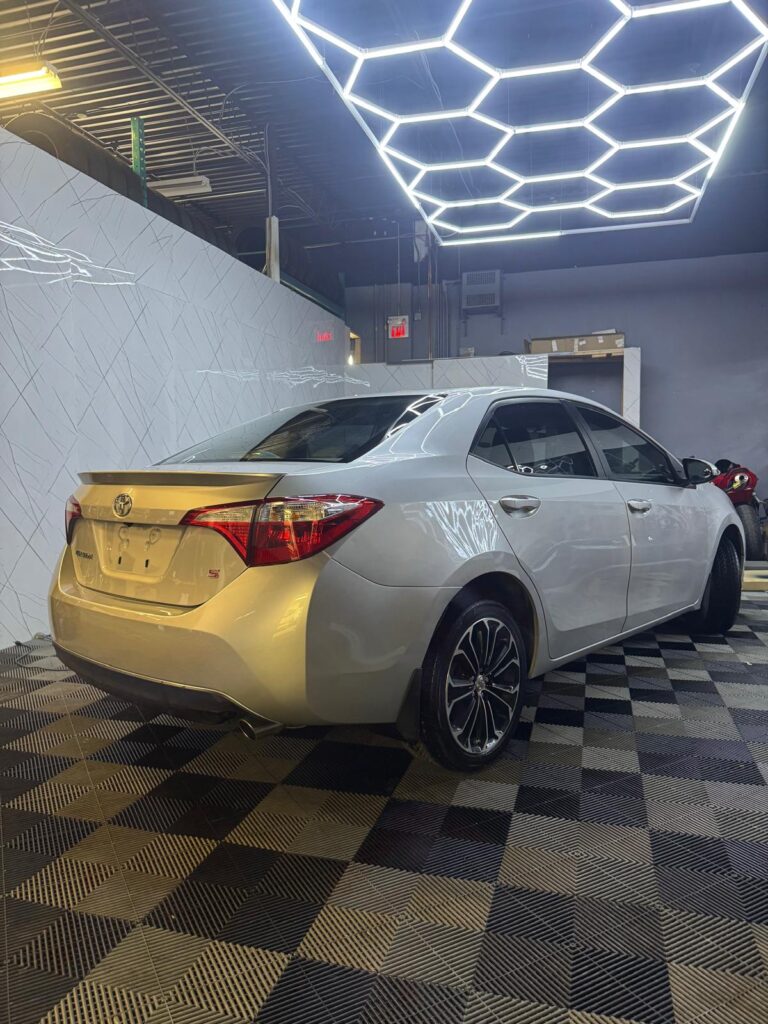 2016 Toyota Corolla S 4dr Sdn CVT S