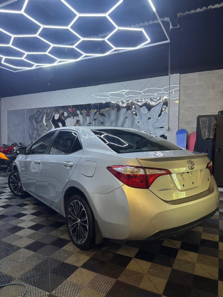 2016 Toyota Corolla S 4dr Sdn CVT S